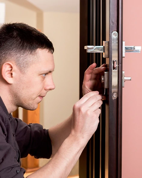 : Professional Locksmith For Commercial And Residential Locksmith Services in Laguna Woods, CA